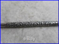 Antique Victorian sterling silver repousse scroll dip pen with Hunt Speedball nib