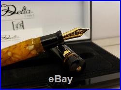 DELTA Italy 365 Vermeil Trim and Fine 18K Solid Gold Nib Fountain Pen, NOS
