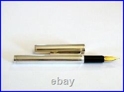 Dunhill Fountain Pen In Solid Sterling Silver 925 With 14k Gold F Nib -near Mint