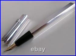 Dunhill Gemline Classic Dress Fountain Pen 18K Nib Sterling Silver 925