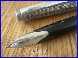 JAPAN PILOT Sterling Silver 1975 vintage 18K nib size F fountain pen