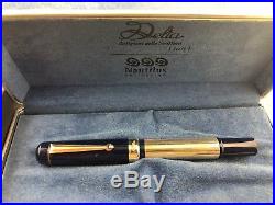 Judd's Excellent Delta Nautilus Sterling Silver Fountain Pen with18kt Gold Med Nib