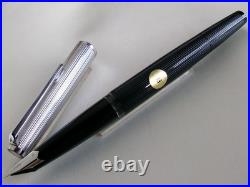 Montblanc 126 Fountain Pen 18K EF Nib Sterling Silver Cap