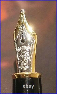 Montblanc 18 Karat Gold & 925 Sterling Silver Fountain Pen Excellent Condition