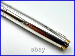 NICE VINTAGE c1970 PARKER 75 SMOOTH STERLING SILVER KEEPSAKE FOUNTAIN PEN 14K F