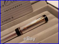 PARKER Duofold International 18K Gold Medium NIB Sterling Silver Fountain Pen