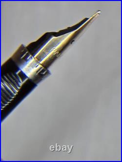 PARKER STERLING SILVER VINTAGE FOUNTAIN PEN WITH 14K NIB withORIGINAL PACKAGING
