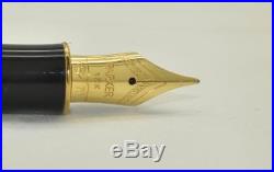 PARKER Sonnet Cisele Sterling Silver Fountain Pen Gold Trim 18K Medium Nib