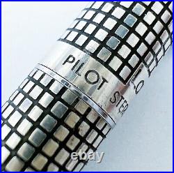 Pilot Laureate Grid pattern Sterling Silver 925 Rollerball Pen free ship