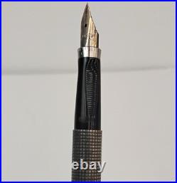 Vintage Parker Sterling Silver Fountain Pen 14K Gold Nib Made in USA #J6022