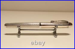Vintage Unbranded Sterling Silver 925 Relief Fountain Pen