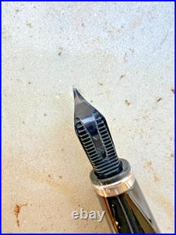 WATERMAN EXCEPTION Fountain pen Sterling Silver M 18K Nib Perfect